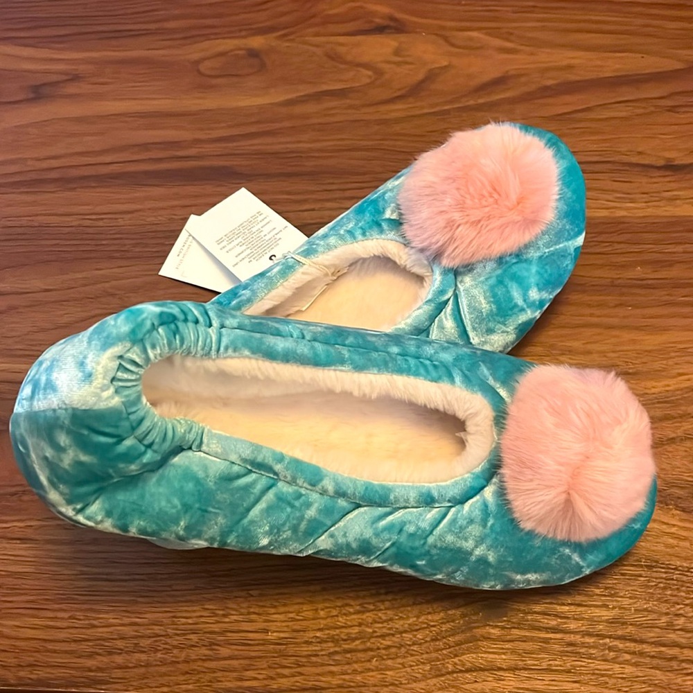 NWT Boden Blue Velvet Pompom Slippers size 39 (US 8)